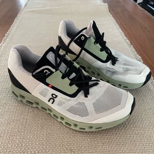 On Cloudstratus V2 - Men's Running Shoe Size 10.5